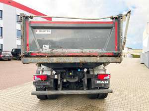 Camion lourd MAN TGS 26.460 6x4 Euro6 2017, benne basculante, moteur diesel, caméra arrière, direction à gauche 360°, capacité 31-40T, automatique 30t - Product Image 4