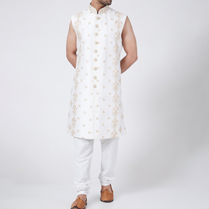 Nuevo Color blanco Hombres Diseño personalizado Sherwani Colección lista para hombres Diseñador Sherwani Novio Ropa de boda - Product Image 6