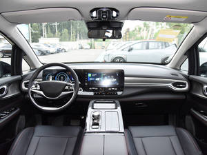 Auto Eléctrico Usado de Alta Velocidad MNV 2025 con Autonomía de 201-300 km, Motor de 120 kW y Batería de 50-70 kWh - Product Image 5