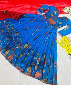 La robe abaya en mousseline de soie pour femmes Glamour modeste insuffle à votre garde-robe une élégance modeste inspirée de Dubaï - Product Image 3