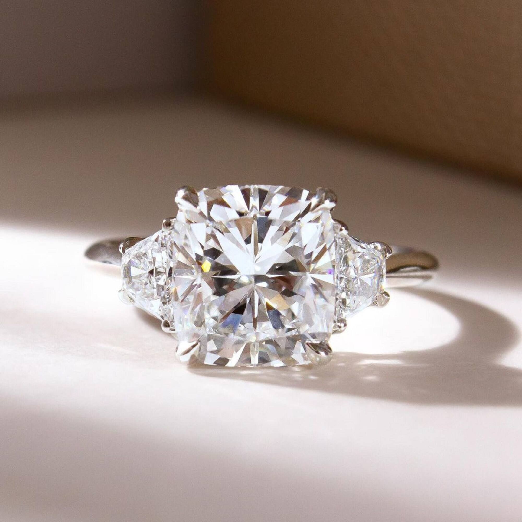 สีเหลืองทอง