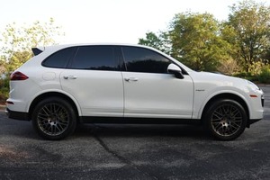 คุณภาพดีที่สุด CH-EAP 2017 P-or-sche Cayenne S E-HYBRID plat-inum Edition- - Product Image 3