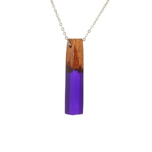 Collier à breloques pour femmes avec superbe design personnalisé Pendentif en bois de résine de style classique Collier en résine coloré Bijoux - Product Image 5