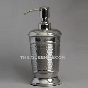 Distributeur de bouteille de savon liquide pour les mains de forme ronde en bois naturel brillant et de style moderne le plus exigeant - Product Image 4