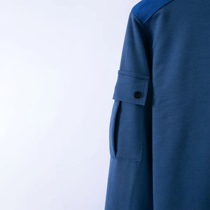 Polo de manga larga Muscle Fit con bolsillos en los brazos y diseño de Charretera para hombres Polo de primavera y otoño - Product Image 3