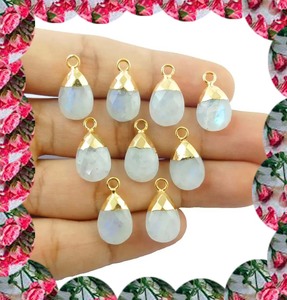 Conector de Aro Chapado en Oro Vintage de Plata de Ley con Piedra Lunar Arcoíris Facetada en Forma de Pera de Alta Calidad, Joyería con Piedra de Nacimiento - Product Image 2