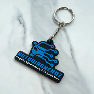 Porte-clés en caoutchouc souple avec logo personnalisé d'entreprise en gros Machine à fabriquer les porte-clés en caoutchouc animal cartoon cadeau en métal - Product Image 3