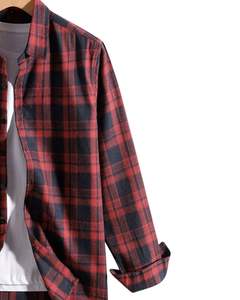 Chemise à carreaux classique pour homme, sur mesure, rouge et noir, boutonnée, manches longues, style flanelle, pour un usage quotidien. - Product Image 3
