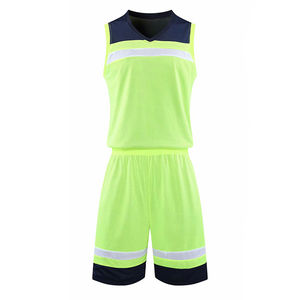 Dernier modèle de maillot et short de basket-ball réversibles Service OEM de conception personnalisée uniformes de basket-ball durables à faible quantité minimale de commande - Product Image 1