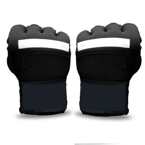 Guantes interiores de gel de boxeo MMA con estampado de logotipo personalizado para hombres y mujeres, manoplas acolchadas de alta elasticidad para boxeo - Product Image 1