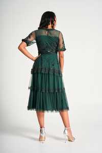 ชุดเดรสยาวสีเขียวอมฟ้า แขนสั้น แต่งระบาย ทรงตรง ประดับลูกปัด ปักลาย ประดับเลื่อม เป็นมิตรกับสิ่งแวดล้อม - Product Image 6