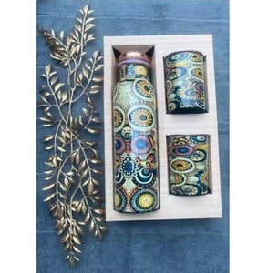 Bouteille en cuivre élégante imprimée pour une eau soucieuse de la santé écologique, résistante à la rouille, idéale pour le fitness et les cadeaux avec boîte - Product Image 3