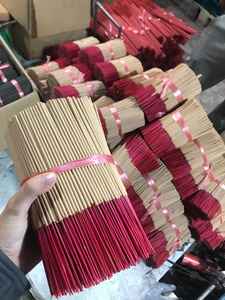 Varillas de Incienso de Sándalo Blanco Natural Gmex con Mango Rojo para Uso Religioso en el Mercado de Malasia, Indonesia y Tailandia - Product Image 4