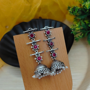Directo del proveedor indio, superventas, alta calidad, AASHNA, pendientes de tuerca elegantes tradicionales, patrón geométrico de alto grado - Product Image 2