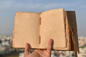 Main pleine fleur en cuir véritable clé Journal Antique coton tapis papier cuir livre Vintage nouveauté créative décoration de la maison - Product Image 5