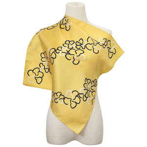 ผ้าพันคอไหมแท้ 100% ดีไซน์สั่งทำพิเศษ รุ่น Moq สำหรับผู้หญิง พับมือ ระบายอากาศได้ดี ลายดอกไม้สไตล์ชาติพันธุ์ เหมาะสำหรับฤดูใบไม้ผลิ ใช้งานได้หลากหลาย รับผลิตแบบ OEM - Product Image 4