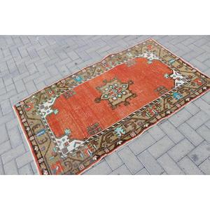 Alfombra Turca Vintage, Alfombra de 3.2x5.7 pies, Alfombra Abstracta con Detalles Rojos - Product Image 2