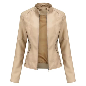 Veste en cuir véritable pour femme fabriquée tout confort par temps avec coupe intelligente et texture propre pour un look élégant tout usage - Product Image 1