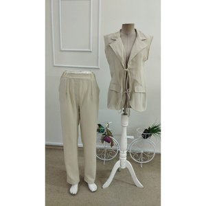 Conjunto de Dos Piezas para Mujer, Chaqueta sin Mangas con Cuello y Cordones Delanteros y Pantalones, 36914 - Beige - Product Image 5