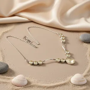 Collier chaîne en argent 925 tendance pour femmes - Design élégant plaqué or - Product Image 3