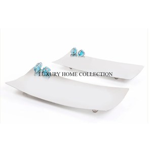 Gran bandeja de servicio de aluminio con estilo vintage y construcción duradera ideal para servir bebidas aperitivos y expositores decorativos - Product Image 1