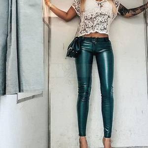 Vente en gros OEM pantalon en cuir taille moyenne pour les femmes couleur unie décontracté avant plat conception respirant pantalon d'hiver vente en ligne nouveau - Product Image 4