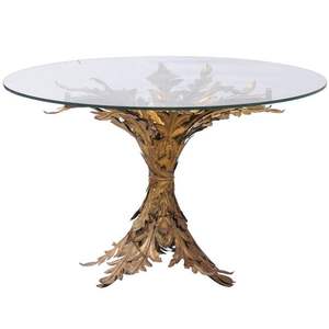 Table basse de construction en aluminium durable avec base gravée de fleurs et surface en verre conçue pour les zones à fort trafic élégantes - Product Image 4