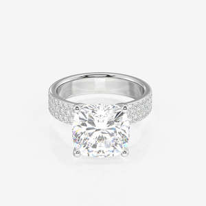 Bague en or 9 carats avec diamant Moissanite, pavé triple couche et coupe coussin élégante - Product Image 5
