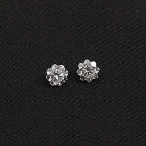 Par de diamantes cultivados en laboratorio de corte floral de 1-1 quilates para anillos de compromiso y pendientes, regalo de diamante hecho en laboratorio CVD con certificado IGI - Product Image 1