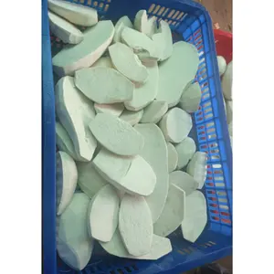Taro congelado pelado y cortado en tamaños uniformes con frescura natural mantenida para exportar - Product Image 1