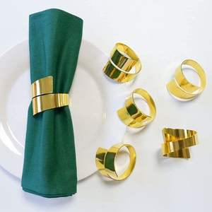 Anillo de servilleta con acabado metálico hecho a mano para bodas rústicas fiestas en casa de lujo y accesorios de acento de mesa de comedor fino - Product Image 1