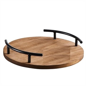 Plateau en bois léger avec poignée en métal pour un transport facile des boissons, des collations et des repas avec un design robuste et pratique - Product Image 5