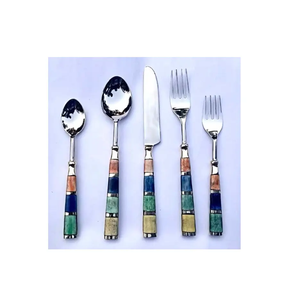 Ensemble d'argenterie en acier inoxydable de haute qualité avec poignées en résine Acier miroir Ultra-poli et durabilité supérieure - Product Image 6