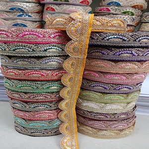 Cordones florales bordados hechos a medida y cordones de trabajo Zari dorados bordados ideales para diseñadores de vestidos y tiendas de suministros de recorte - Product Image 5