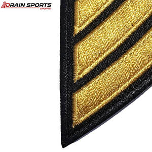 Écussons de grade uniforme brodés de qualité supérieure pour une fixation adhésive, avec broderie fine. - Product Image 5