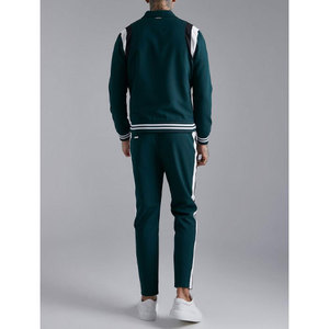 Veste universitaire de haute qualité avec logo personnalisé, veste d'hiver chaude et respirante, style uni, fabricant OEM - Product Image 2