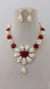 Conjunto de collar de perlas de imitación de latón de alta calidad para mujer, diseño personalizable para bodas, fiestas, compromisos - Product Image 4