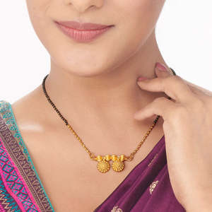 Pendentif charme Alina Watimani Gold Mangalsutra - Product Image 3
