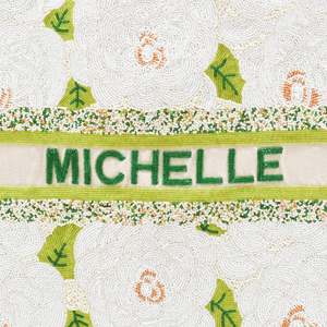 The Blossom Edit 2025 Sac perlé le plus aimé Pétales souples Présence audacieuse - Product Image 2