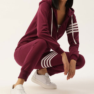 ชุดวอร์มผู้หญิงทันสมัยแบบใหม่ รับสกรีนโลโก้ ชุดวอร์มสองชิ้นทรงโอเวอร์ไซส์สำหรับผู้หญิง ราคาขายส่ง ชุดวอร์มผู้หญิง - Product Image 4