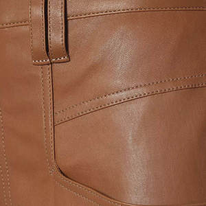 2025 mejores pantalones de piel sintética de cintura alta para mujer cierre de cremallera estilo ajustado para la temporada de primavera - Product Image 6