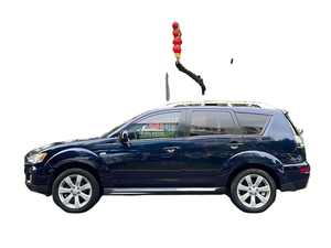 Sedán Ultra-Lujo Usado 2024, 2.4 L Gasolina, Automático, L4, Tracción en las Cuatro Ruedas, Edición Fashion, Vehículo de Segunda Mano Económico, 7 Plazas, Panorámico - Product Image 5