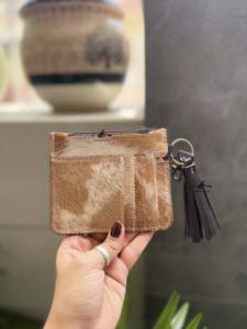 Nouveau design de porte-monnaie en cuir de fourrure de vachette personnalisé portefeuille mince unisexe élégant avec pochette en cuir usiné à la main de style occidental - Product Image 4