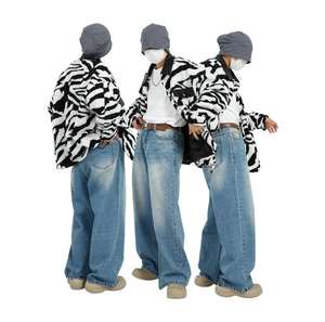 Pantalones Vaqueros de Pierna Ancha, Orientados a la Exportación, OEM, Diseño Casual para Suministro Global, con Ajuste Relajado y Tela Duradera - Product Image 3