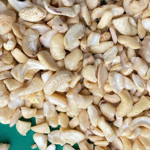 Anacardos crudos baratos al por mayor, anacardos de Tanzania, anacardos WW180, WW240, WW320 SANTIGO, plazo de entrega corto - Product Image 1