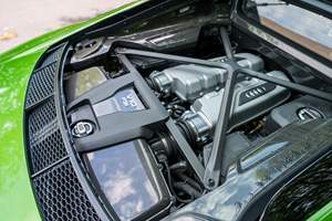 Audi R8 V10 Performance Coupé RWD Essence 2023, faible kilométrage - Product Image 6