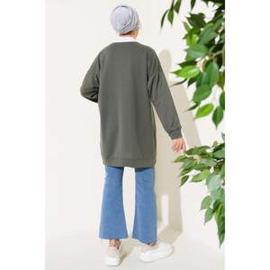 เสื้อสีกากีกับรายละเอียดฟอยล์ - Product Image 2