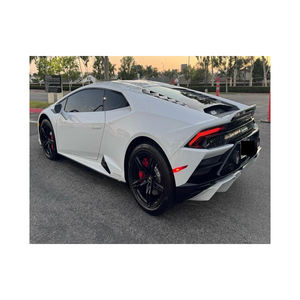 Lamborghini Huracan STO con diseño ligero, tracción trasera y características centradas en la pista - Product Image 2