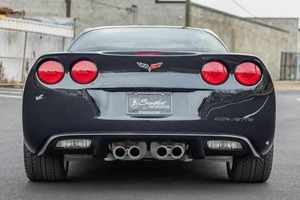 Chev-ro-let Corvette Coupé V8 2009 d'occasion EleganceRefined TrackInspired PowerDesign à vendre - Product Image 5