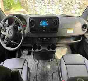 MEILLEURES VENTES Enchères abordables exclusives d'occasion 2023 M E R c E d E S-B En Z Sprinter 2500 pour des ventes en stock incroyable prêt à expédier - Product Image 3